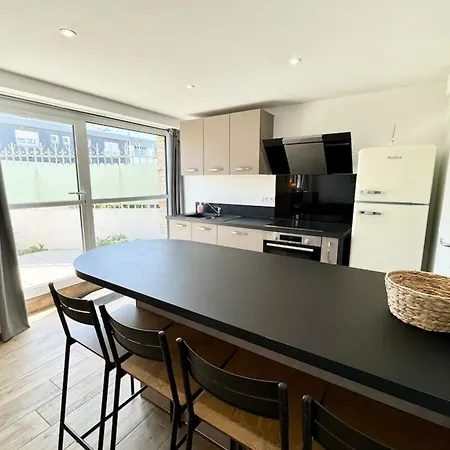 Joli Appartement Neuf Jardin 500 M Des Plages Larmor-Plage Exterior photo